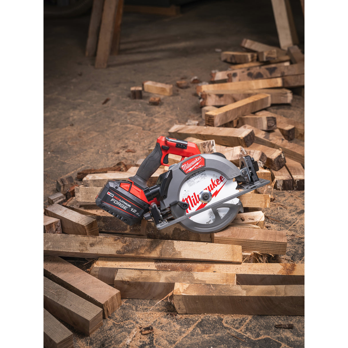 M18 FCS66GR3 Fierăstrău circular M18 FUEL™ compatibil cu șina de ghidare Milwaukee