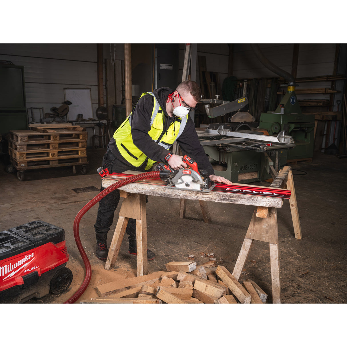 M18 FCS66GR3 Fierăstrău circular M18 FUEL™ compatibil cu șina de ghidare Milwaukee