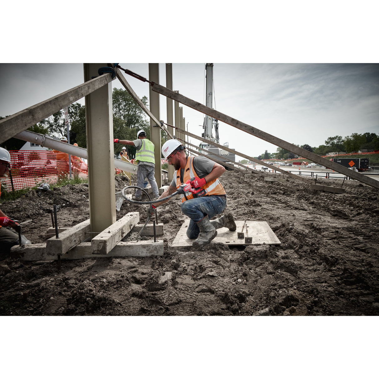 M18 FCVN24 Vibrator de beton cu lance M18 FUEL™ Milwaukee
