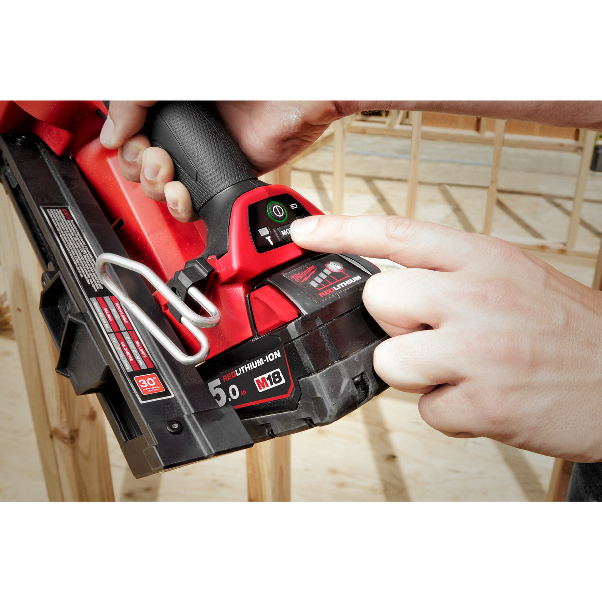 Milwaukee M18ffn-502c pistol pentru cuie   4933471404