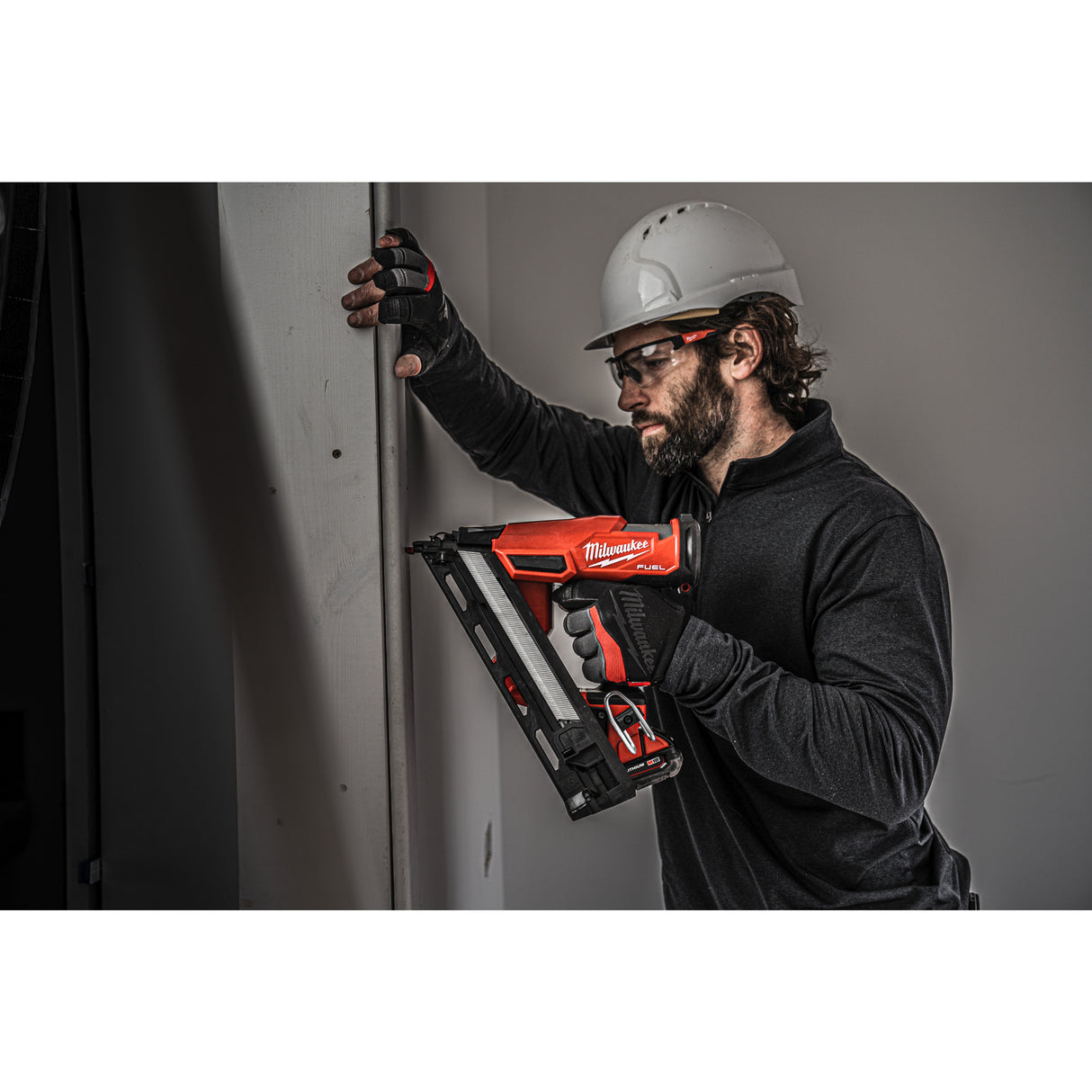 Milwaukee M18fn15ga-0x mini-pistol cuie cu acumulator 4933478091