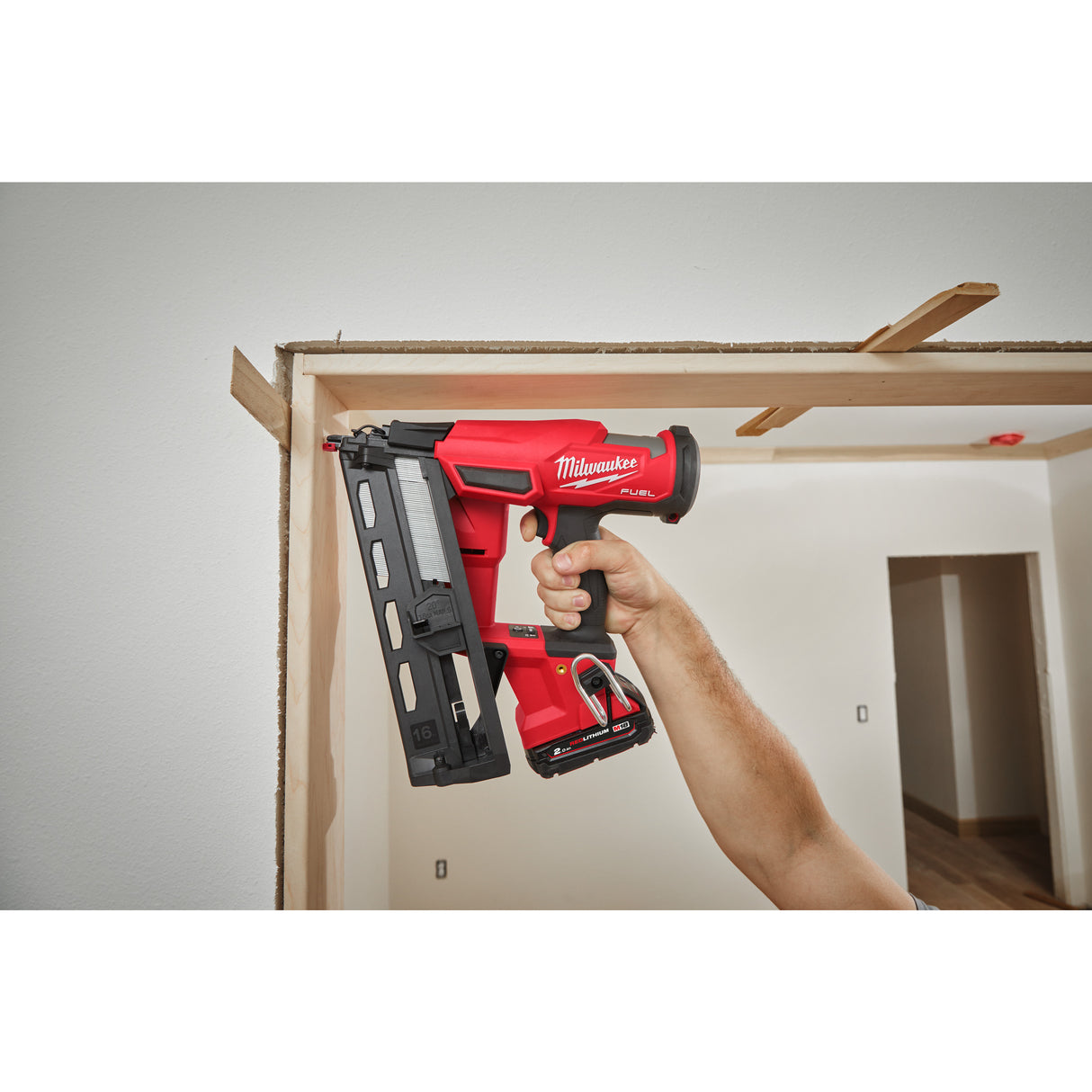 Milwaukee M18fn16ga-202x mini-pistol cuie cu acumulator 4933478092