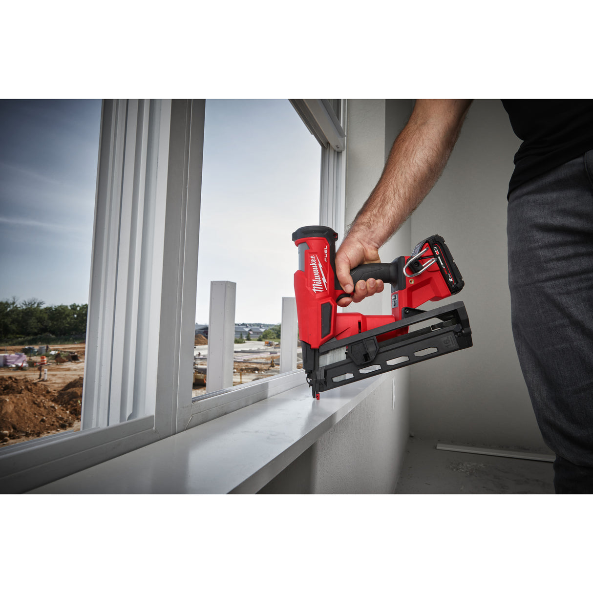 Milwaukee M18fn16ga-202x mini-pistol cuie cu acumulator 4933478092