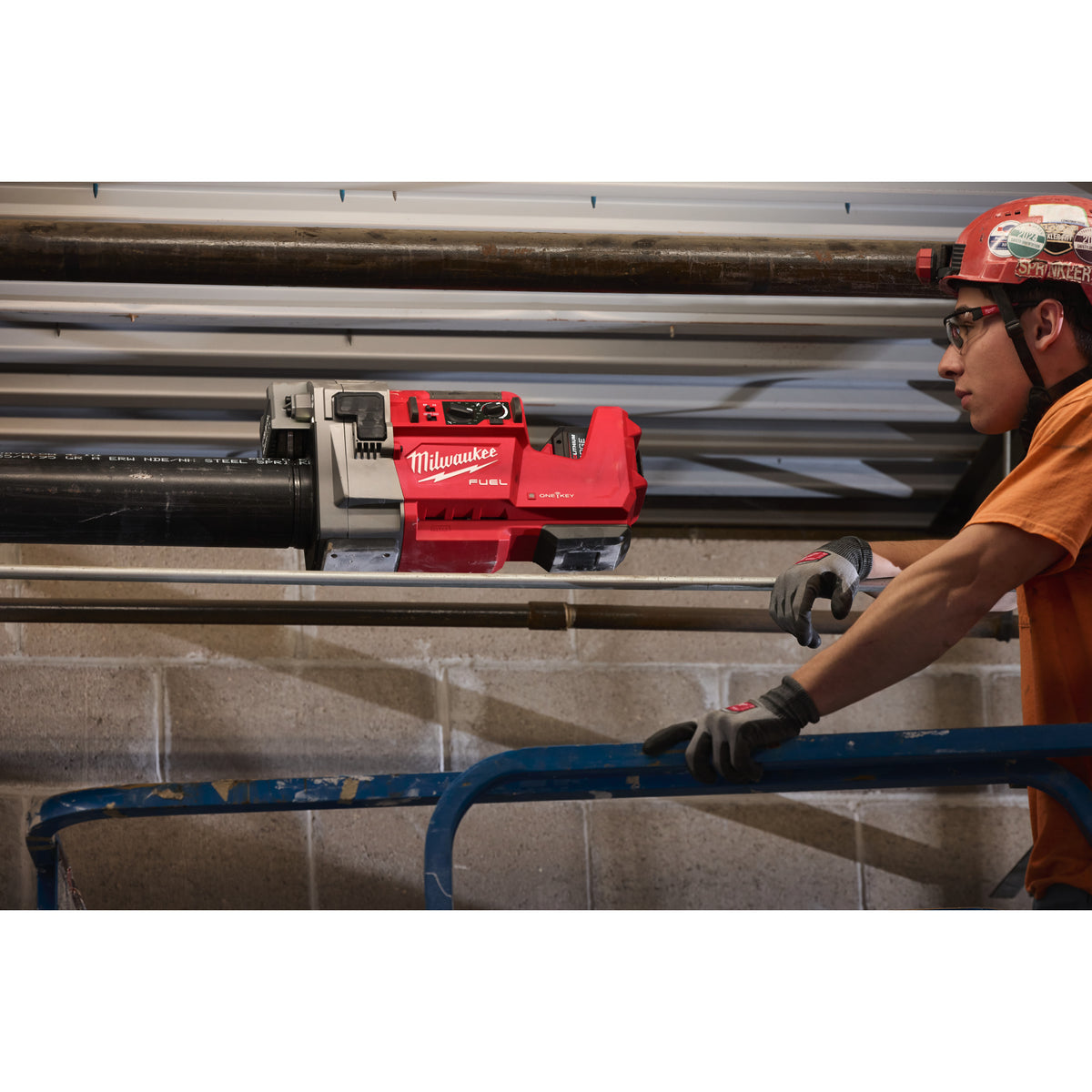 Mașină de canelat M18 FUEL™ 1 ¼″ - 4″ Milwaukee