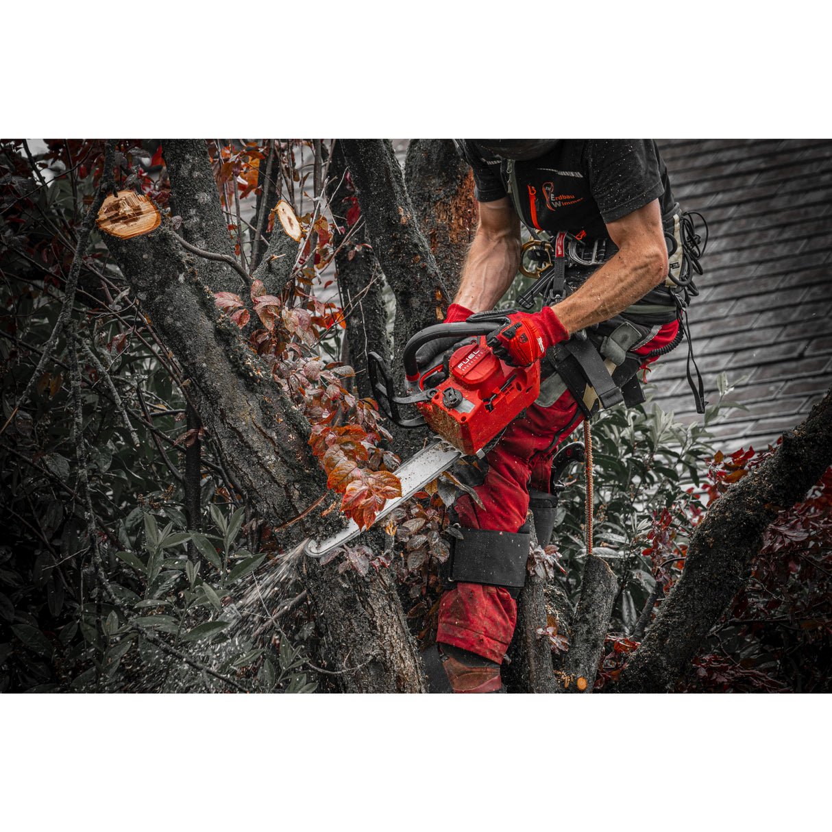 Milwaukee M18fthchs35-802 fierăstrău cu lanț 35 cm cu mâner superior M18 FUEL™ 4933479589