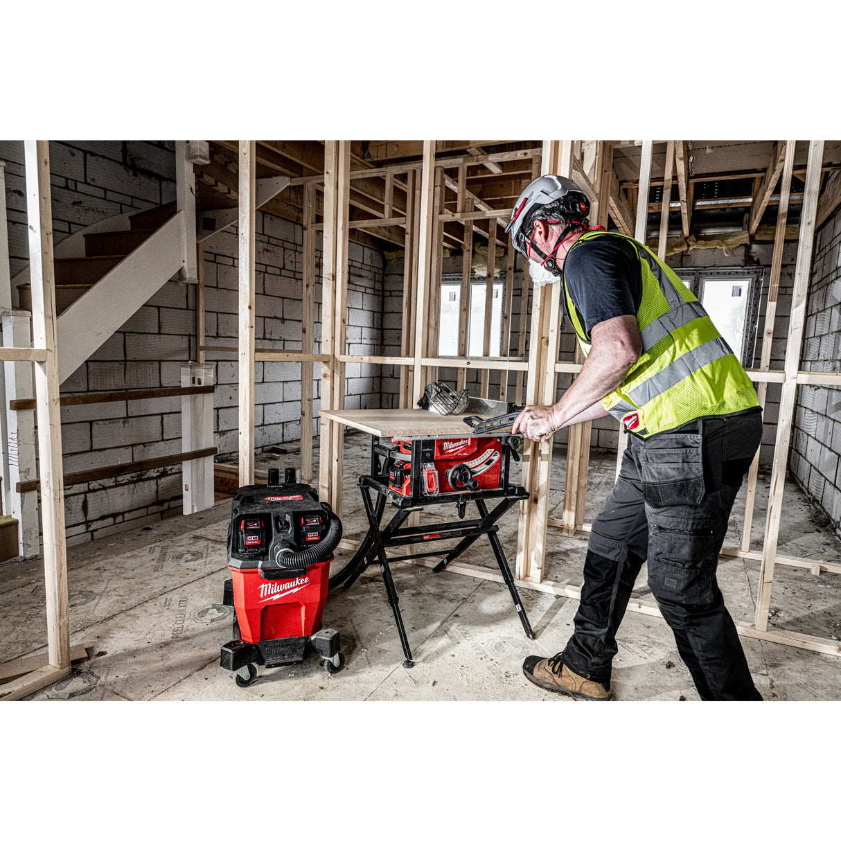 Fierăstrău cu masă M18 FUEL™ ONE-KEY™ Milwaukee