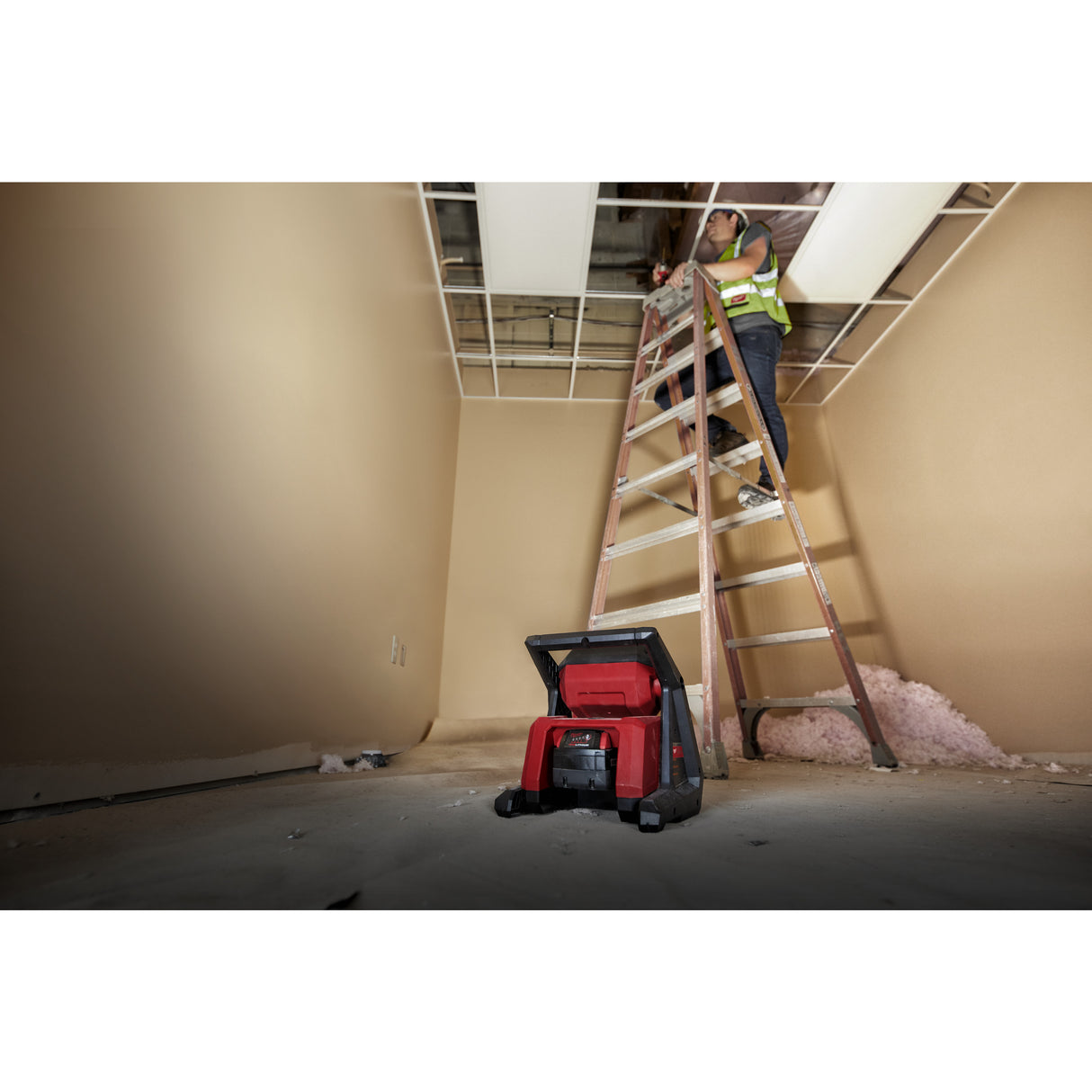 Milwaukee M18hoal-0 proiector led înaltă perf.   4933478118