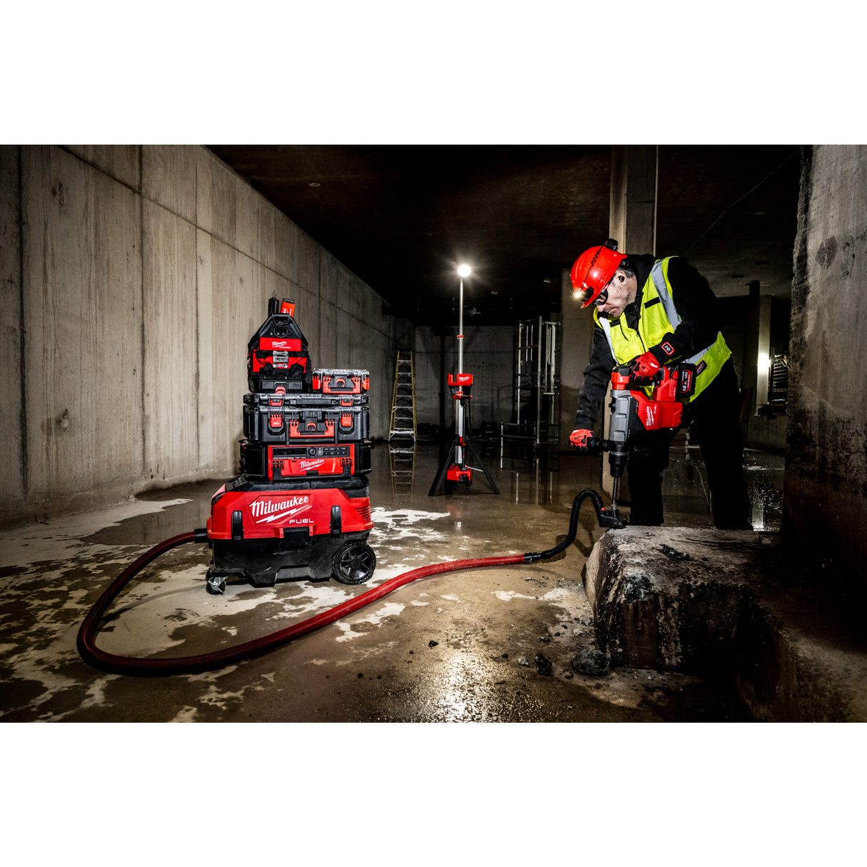 Milwaukee M18hosalc-0 turn ilum. cu încărc.   4933478116