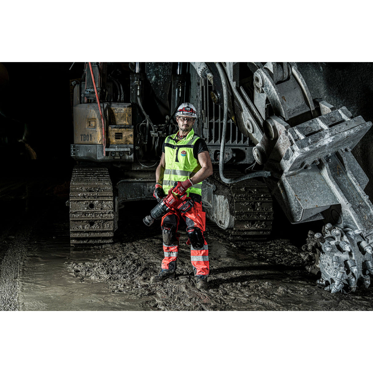 M18 ONEFHIWF1DS  Cheie de impact 1″ ONE-KEY™ M18 FUEL™ cu mâner-D, cuplu ridicat și inel de fixare Milwaukee