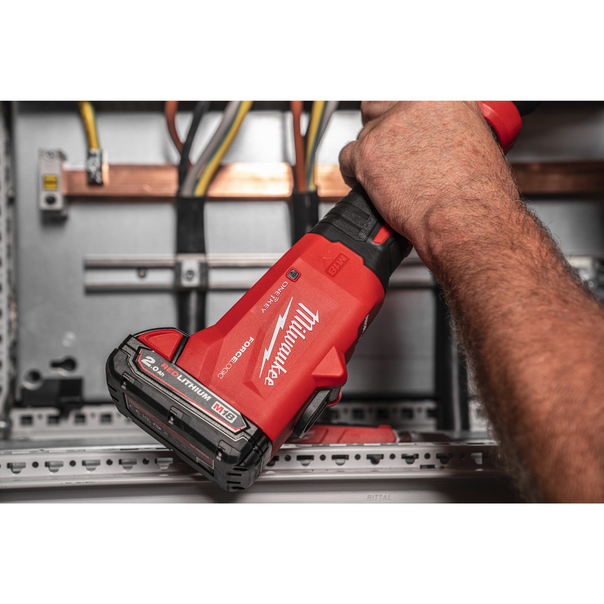 M18 ONEHCCT60 Presă hidraulică pentru cabluri 60 kN M18™ FORCE LOGIC™ Milwaukee