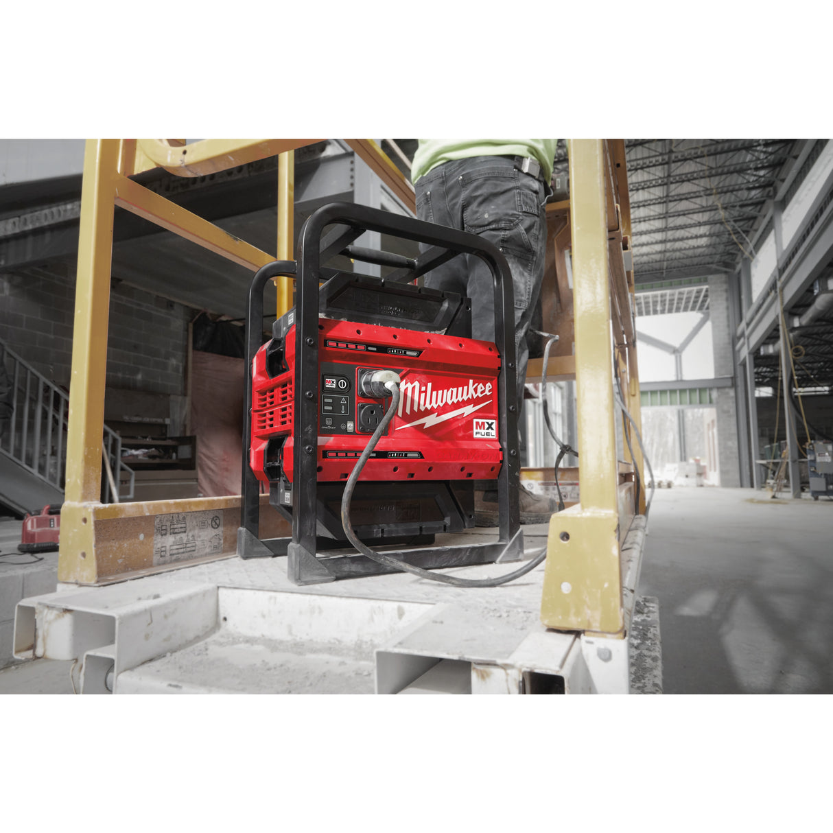 Milwaukee Mxfps-602 mxf invertor   4933479266