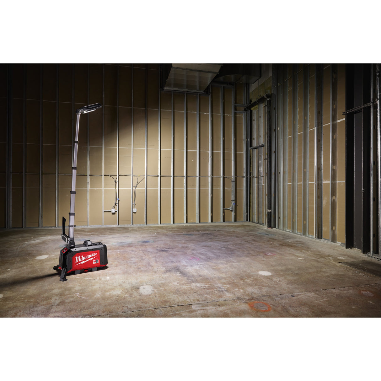 MXF TLIC Turn compact de iluminat MX FUEL™ Milwaukee
