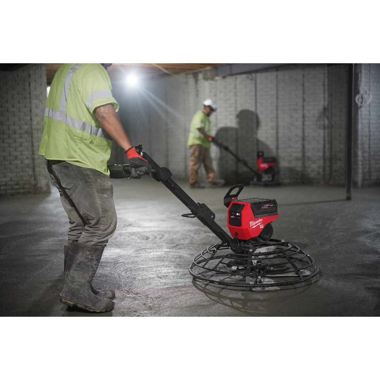 Milwaukee 4933498326 MXF WBT90-0 Mașină de finisat beton mx FUEL™ 900 mm