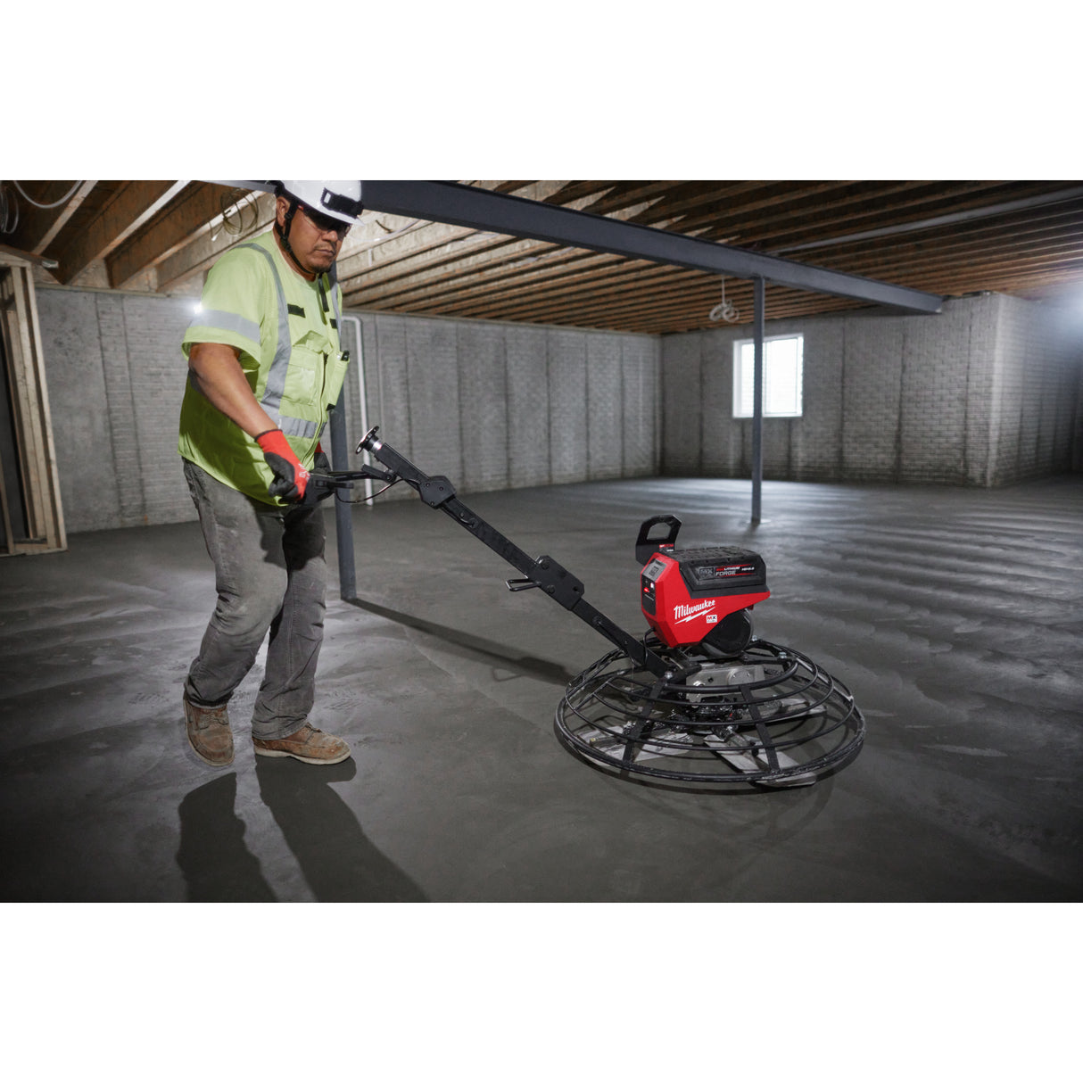 Milwaukee 4933498326 MXF WBT90-0 Mașină de finisat beton mx FUEL™ 900 mm