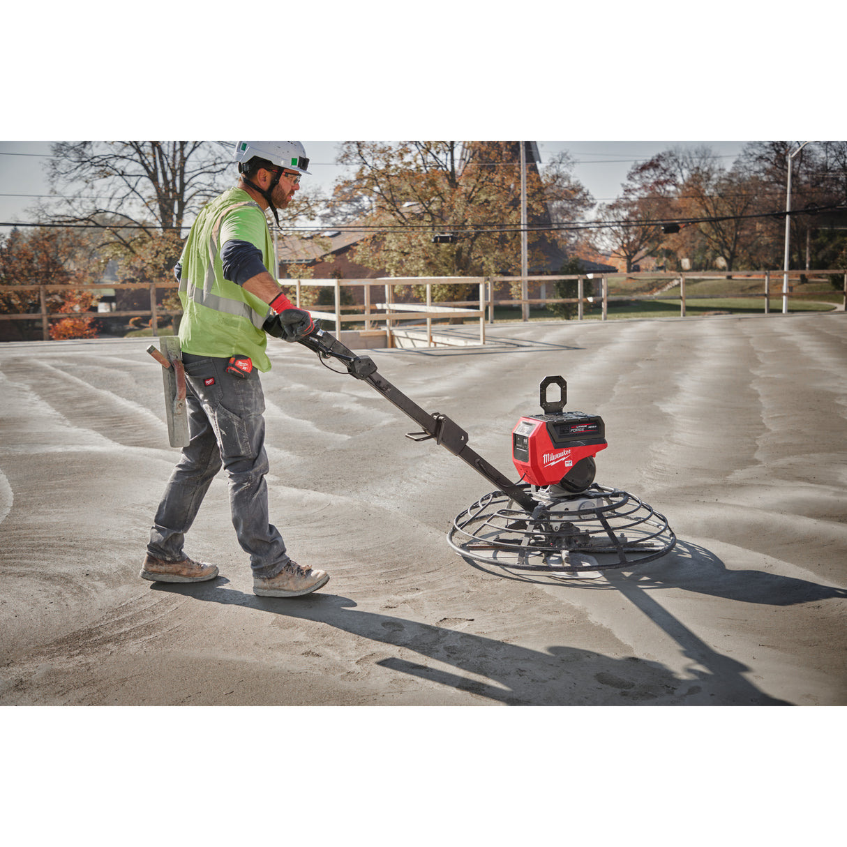Milwaukee 4933498326 MXF WBT90-0 Mașină de finisat beton mx FUEL™ 900 mm