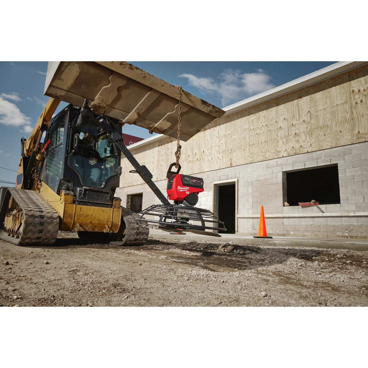 Milwaukee 4933498326 MXF WBT90-0 Mașină de finisat beton mx FUEL™ 900 mm