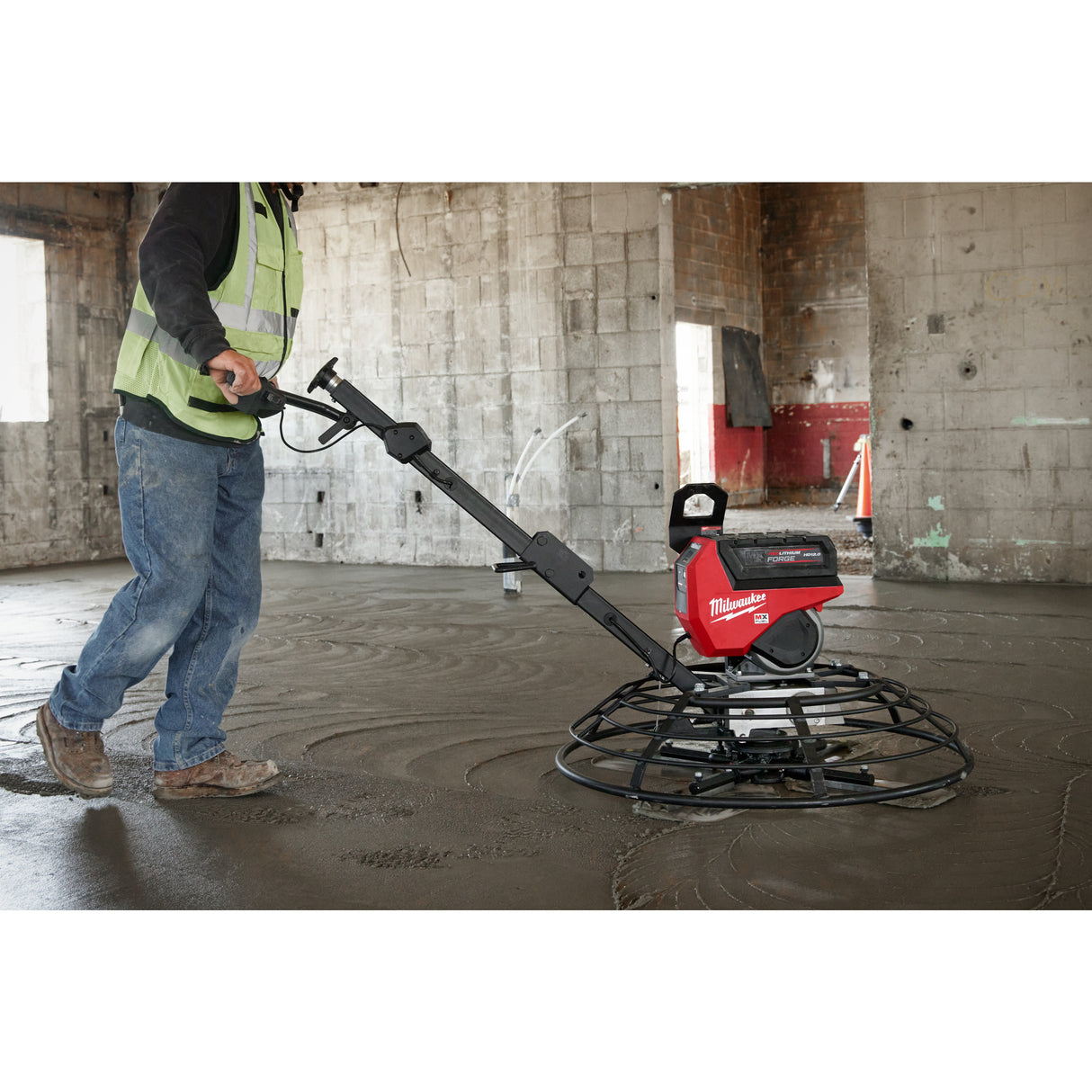 Milwaukee 4933498326 MXF WBT90-0 Mașină de finisat beton mx FUEL™ 900 mm